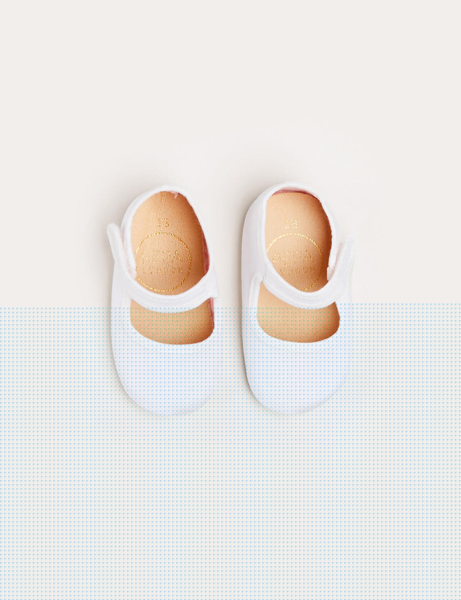 Woven Mary Jane Pram Shoes in White (17-20EU) Shoes from Pepa London