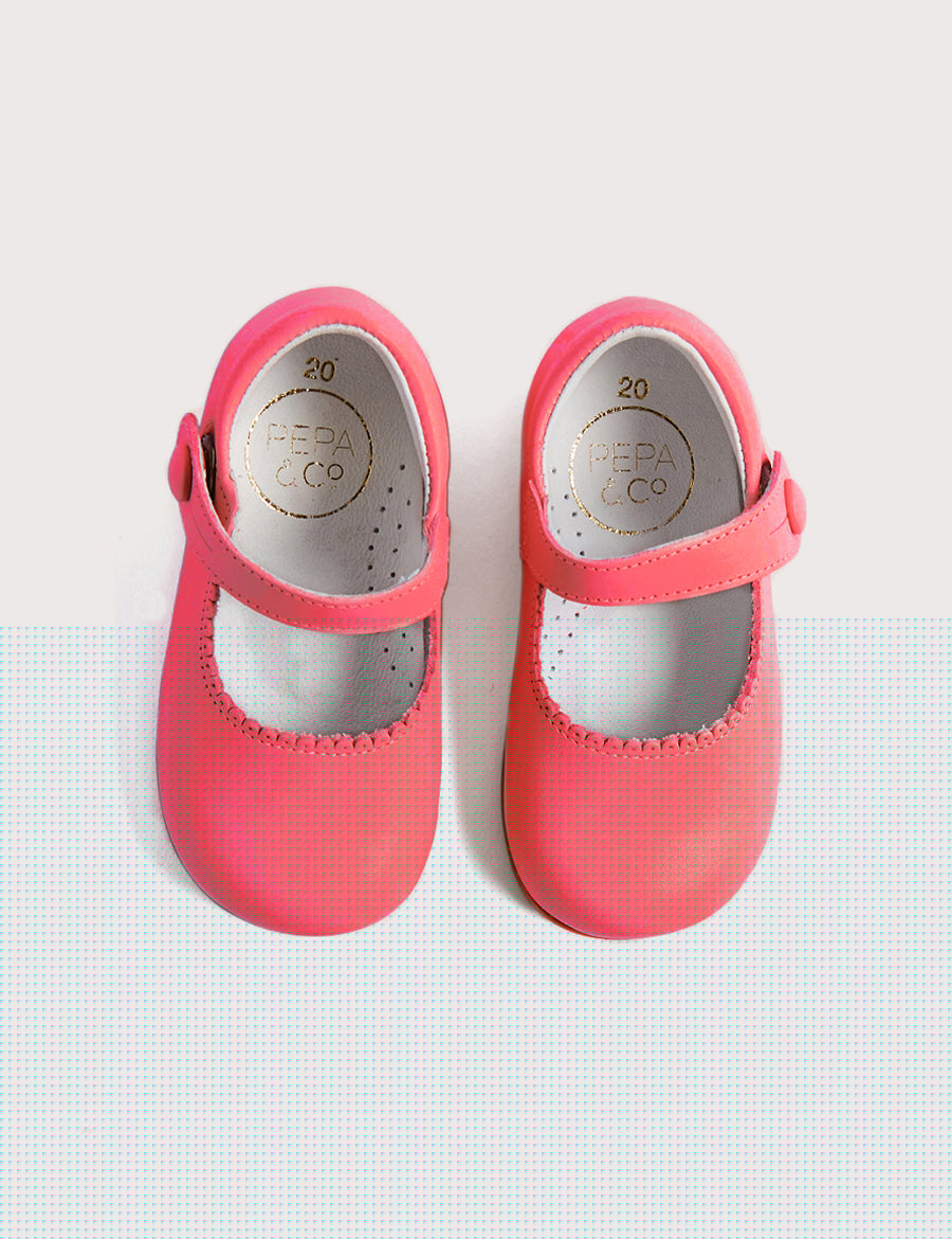 Leather Mary Jane Baby Shoes in Fuchsia (20-24EU) Shoes from Pepa London