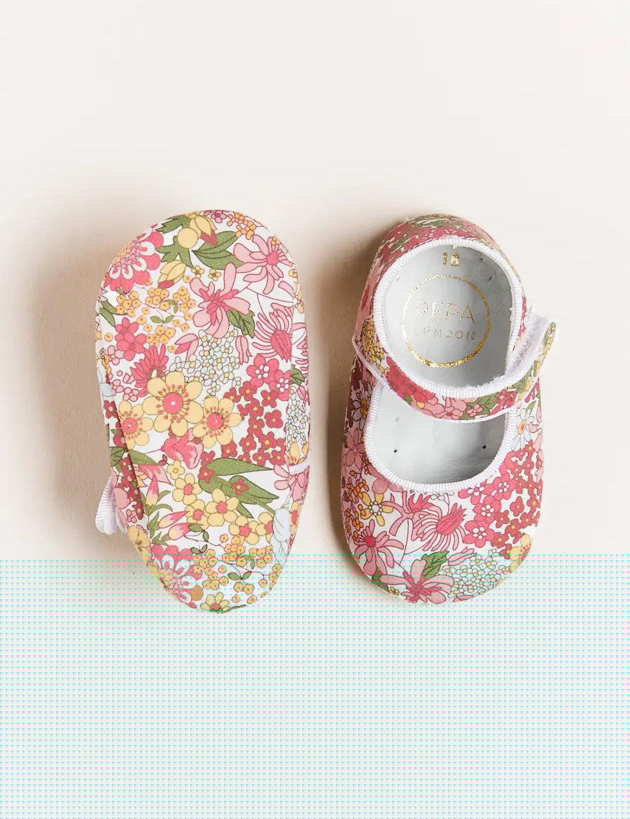 Florence Floral Mary Jane Pram Shoes in Pink (17-20EU) Shoes from Pepa London