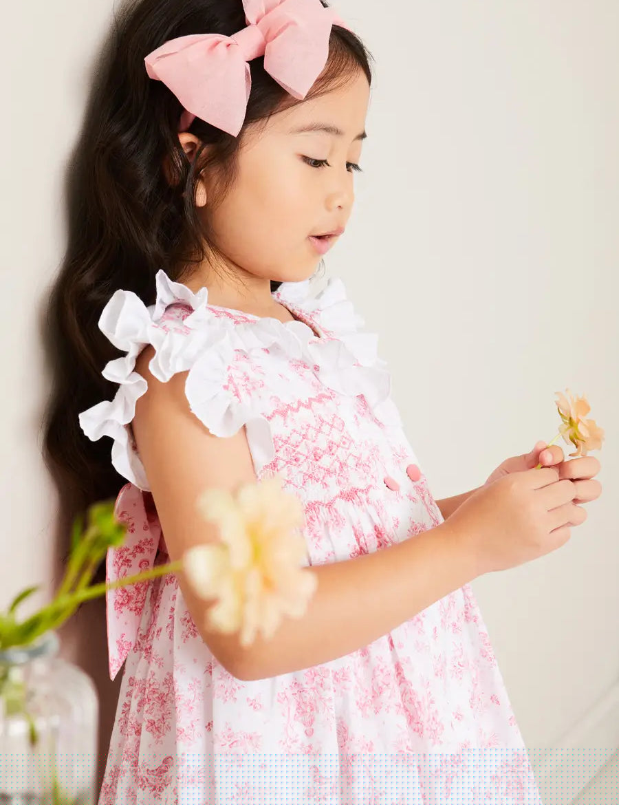Skylar_Shot-1-687_62a37ef9-1e84-4053-92f9-10fdc8d24feb.webp