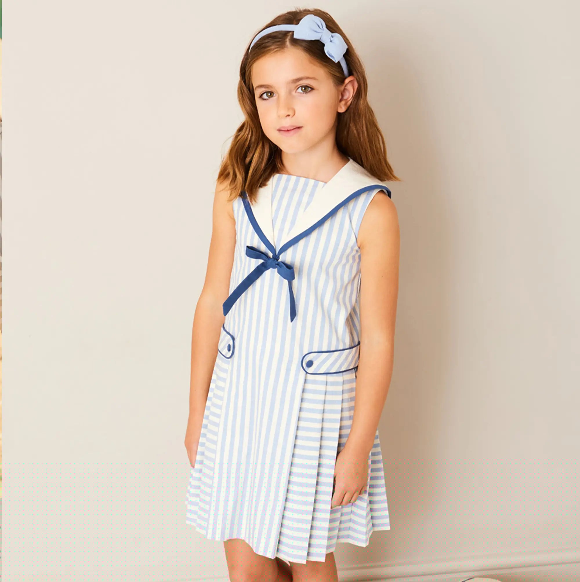 06mobile_HP_Banner_lookbook.webp