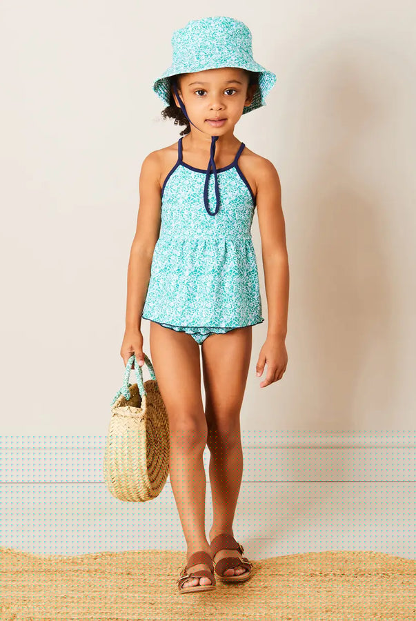 CURATED LOOKS - GIRL